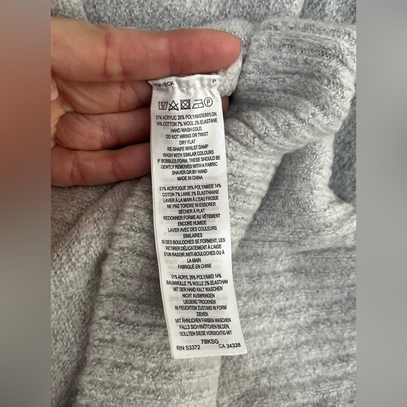 French Connection FLOSSY OFF SHOULDER JUMPER Sweater - Picture 4 of 4